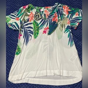 Old Navy White Island Print Short Sleeve Shirt